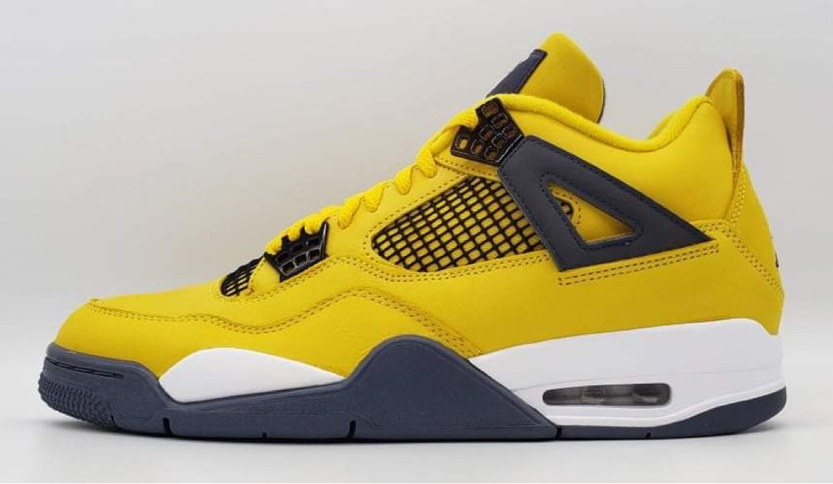 Nike Air Jordan 4 Retro Lightning 2021 Size Mens 11 CT8527-700 In