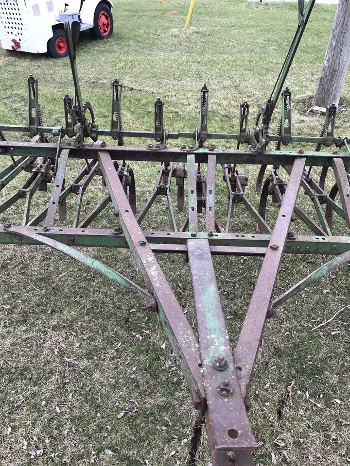 ANTIGUO CULTIVADOR ARADO EXCAVADORA DE 17 VÁSTAGOS JOHN DEERE USADO DE COLECCIÓN Foto 3 de 4