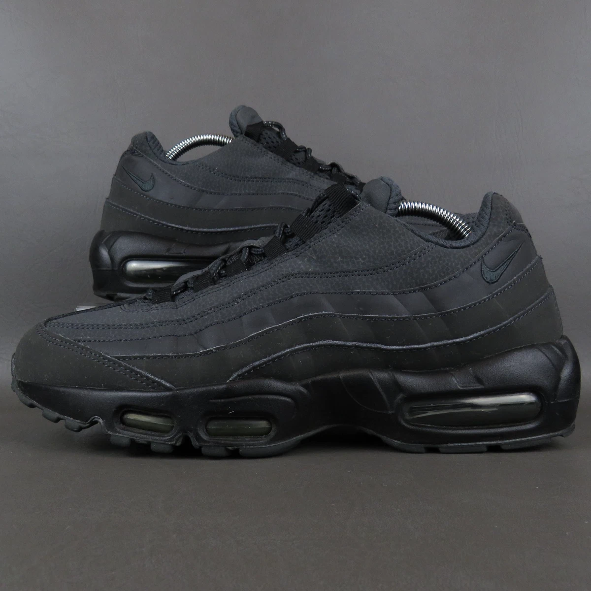 Preços baixos em Nike Air Max 95 Triple Black | eBay
