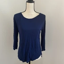 a.n.a Casual Basic T-Shirt size Medium Navy Blue Classic 3/4 Sleeve Layering Tee