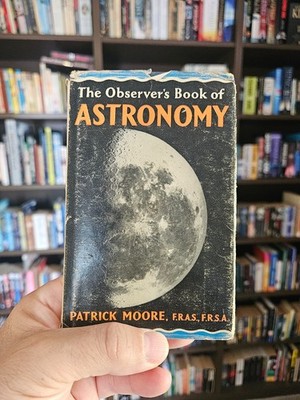 Patrick Moore - Observer's Book Of Astronomy Hardback Book 1967 Edition