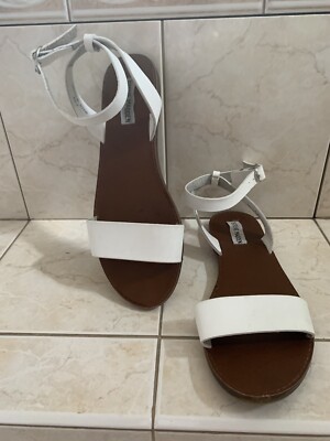 Steve Madden Lahnee Ankle Strap Sandal, Women’s Size White