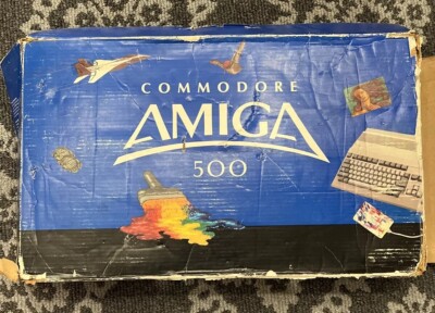 Commodore Amiga 500 Personal Computer W/ Amiga Guides-Untested