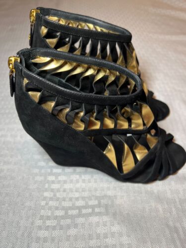 Chanel Wildleder Gladiator Heels Schwarz Gr. 6 US EU 37,5 Chanel Schuhe PREISSTURZ! - Bild 6 von 7