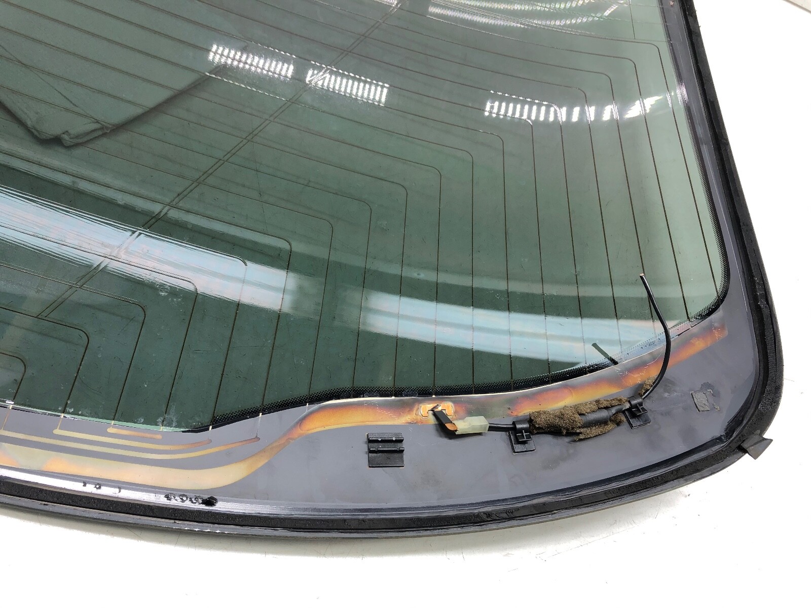 2014-2020 MASERATI GHIBLI REAR WINDSHIELD GLASS OEM.