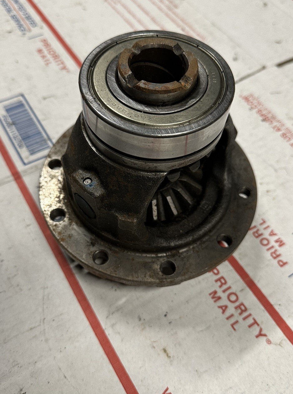 Acura Integra 9401 B18C1 GSR 5 Speed Open Differential OEM HONDA with