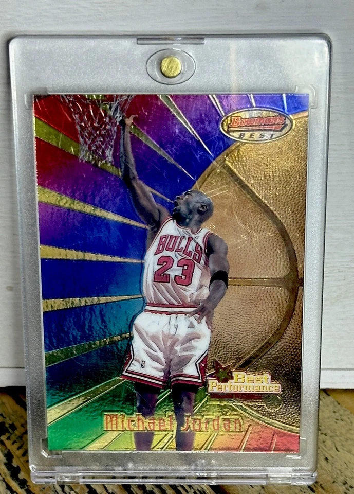 Tarjeta Michael Jordan TOPPS AÑOS 90 INSERTAR ARCO IRIS HOLO FOIL RARA 🔥 CAMISETA DE LOS BULLS #23 Foto 2 de 4