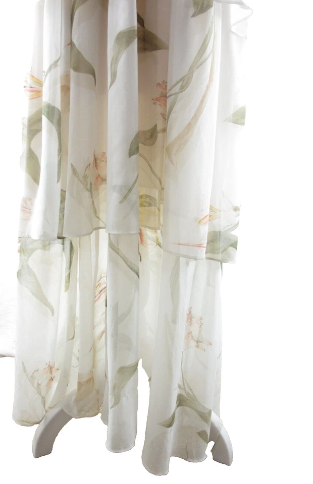 Vestido maxi White House Black Market branco floral chiffon babado camadas camponesas G - Imagem 2 de 4