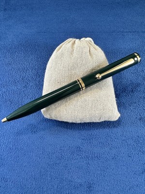 SHEAFFER GREEN PEN SET W/ ROLLER BALL REFILL