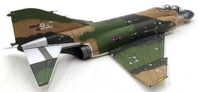 Hobby Master 1/72 Scale HA1914B - McDonnell Douglas F-4 Phantom II
