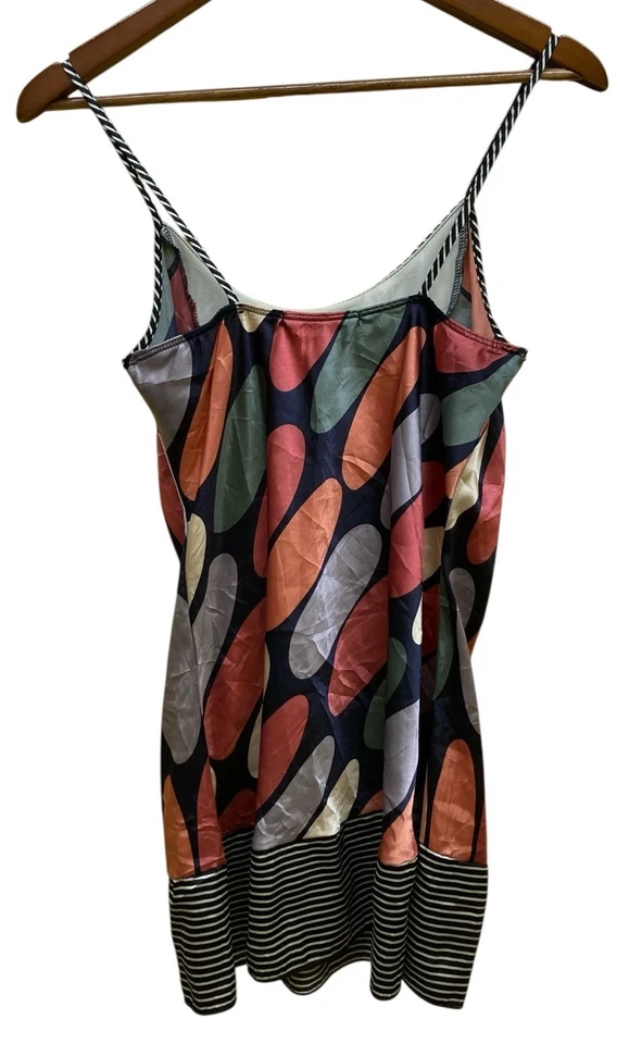 Top Charlotte Russe para mujer grande azul sin mangas a rayas discoteca de lujo Foto 2 de 2