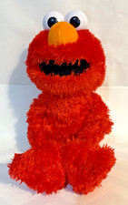 LOVE TO HUG ELMO 14   SINGS, TALKS ENGLISH  SPANISH 2018 TOY