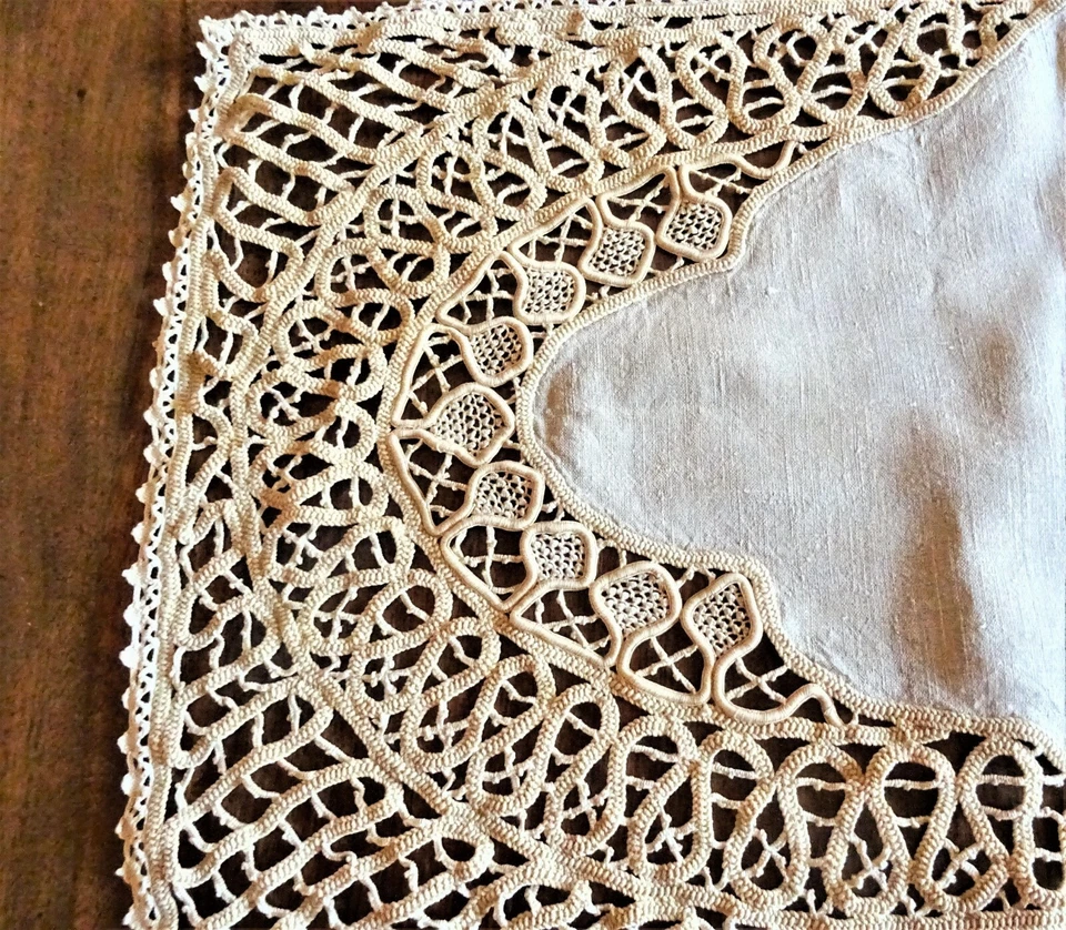 NAPPERON EN LIN ET MACRAME - 86 cm x 47 cm - Photo 3/4