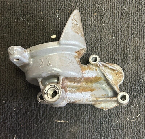 USED OEM YAMAHA OIL FILTER MOUNT/CONNECTOR 69J-13446-00-94 - Bild 1 von 3