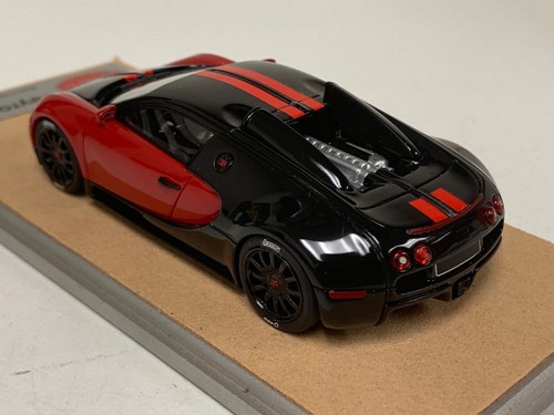 1/43 Looksmart Bugatti Veyron 16,4 en noir et rouge bande base personnalisée soldes A2018