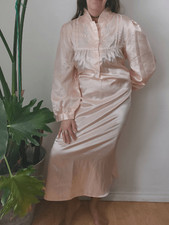 80s Satin Nightgown Vintage Cottagecore Floral Embroidery Puff Sleeve Peach L