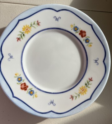 Coventry ''GENEVIEVIE'' PTS International ~ Set of 3~ Salad Plates ~ 8 1/8''