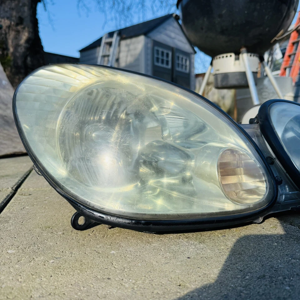 1998–2005 Lexus GS300 GS400 GS430 Passenger Headlight | OEM PN: 81110-3A760 - Image 3 of 4