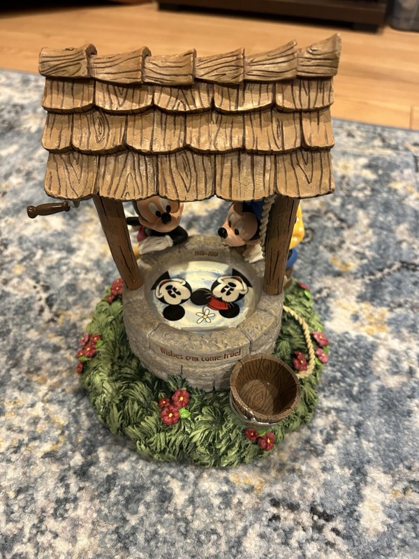 Mickey & Minnie Wishing Well Coin Bank - Wishes Can Come True