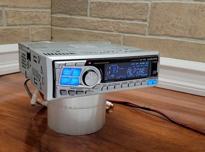 RARE 60 WATTS x 4!! ALPINE CDA-7893 CD PLAYER with BLUETOOTH ADAPTER and REMOTE