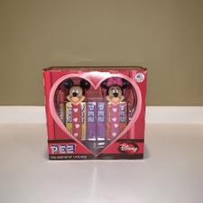 Mickey and Minnie Mouse Pez Dispenser Hearts Box 2011