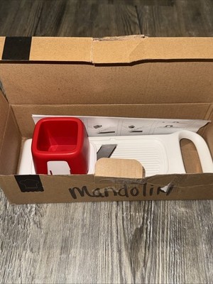 Tupperware MINI MANDO Slicer Mini Mandolin New Open Box