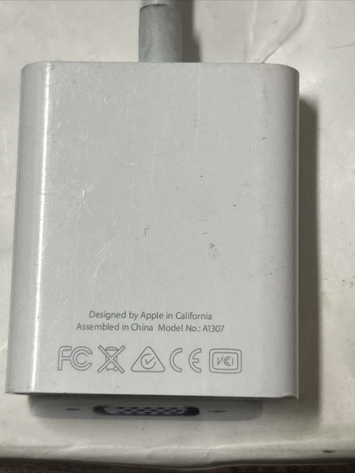 Apple Mini Display Port to VGA Adapter, Genuine Original OEM A1307 - Image 2 of 4