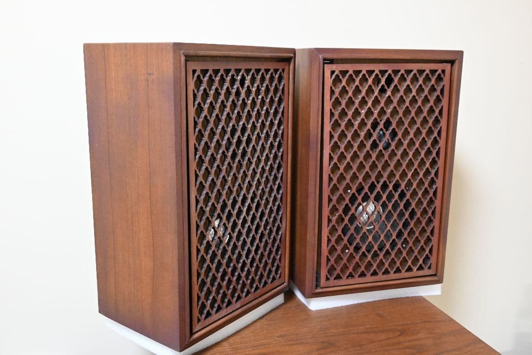 Pair Vintage Sansui Sp-30 2 Way Speaker System Book Shelf Speakers