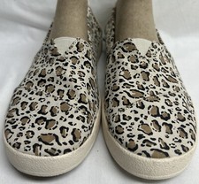 Toms Tan Animal Print Women  s Comfort Shoes 7