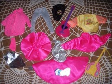 MATTEL'S BARBIE DOLL ROCKER BARBIE ROPA, LOTE 5T