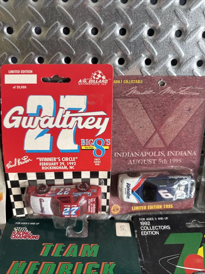 Lote #3 Dale Earnhardt Jr Action NASCAR + 26 marcas aleatórias e drivers - Imagem 4 de 4