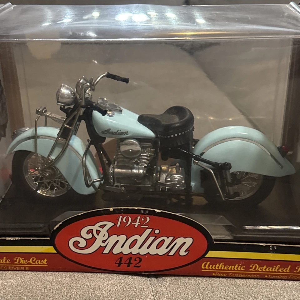 1942 Indian 442 Motorcycle Authentic Detailed Replica 1/10th Scale Die Cast - Image 2 of 4