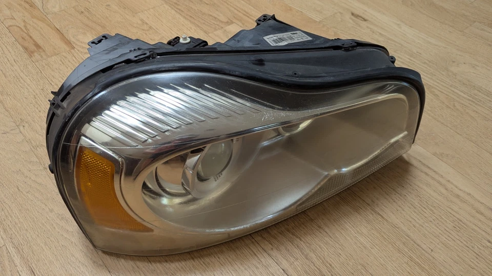 Farol de xenônio HID 2007-2014 Volvo XC90 OEM passageiro direito - Imagem 2 de 4