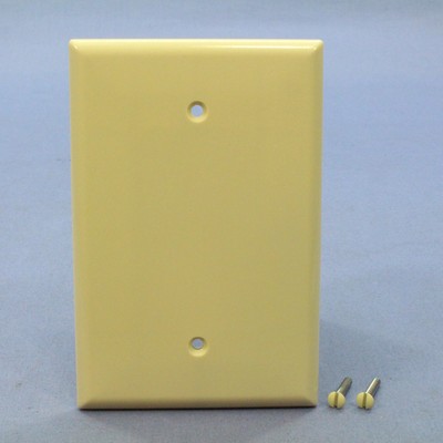 Cooper 2729V Ivory 1-Gang Box Mount Blank Thermoset Wallplate Oversize Cover