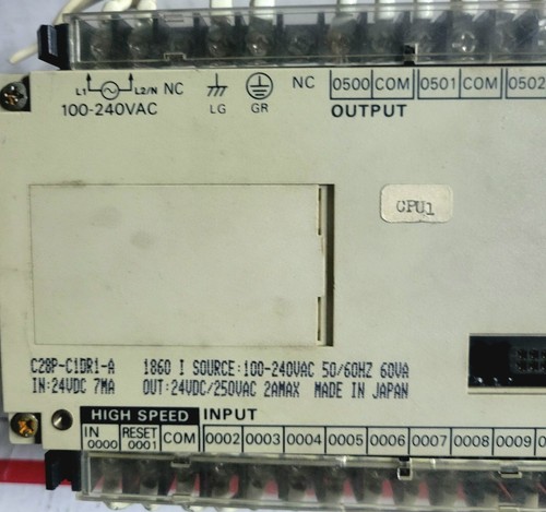 OMRON SYMAC C28P Programmable Controller - Picture 3 of 5