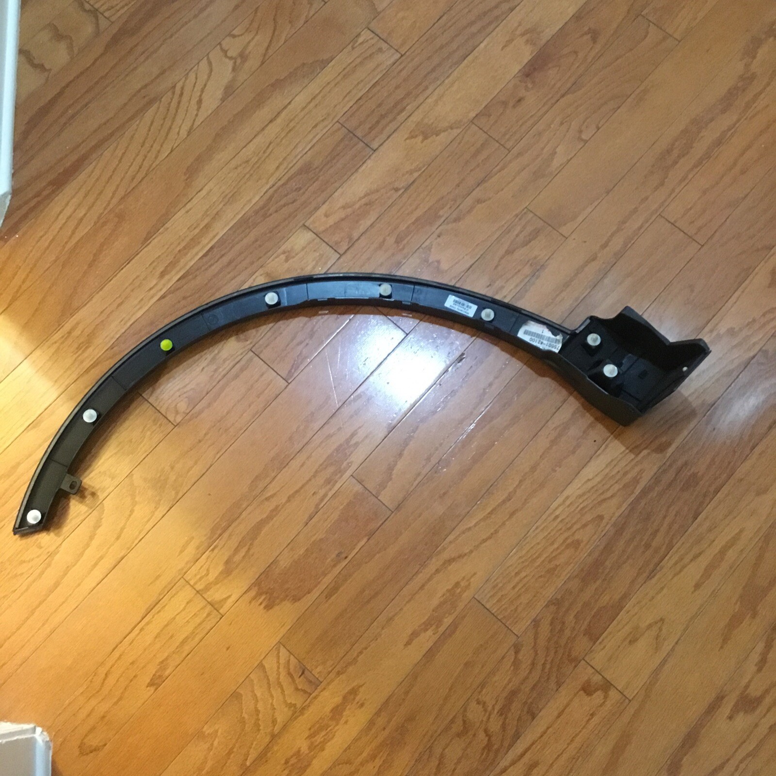 2013 2018 Toyota rav4 front right/passenger side wheel flare p/n 75601-42100