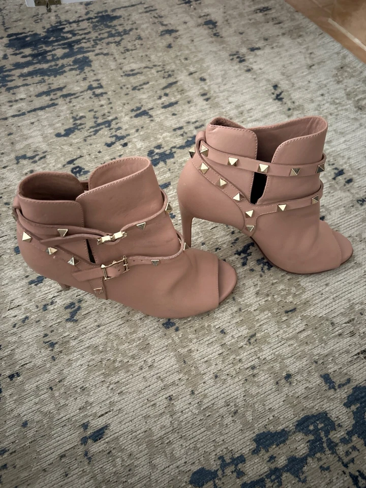 Valentino Rockstud Peep Toe Botines 37 Foto 2 de 4