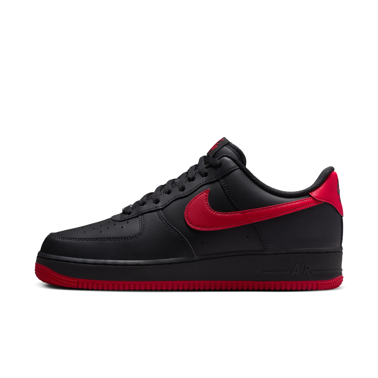 [FJ4146-002] MENS NIKE AIR FORCE 1 07