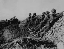 Anti-tank crew fires at Nazis World War 2 WWII 8 x 12 Photo Picture