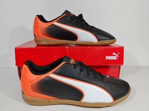 indoor athletic shoes