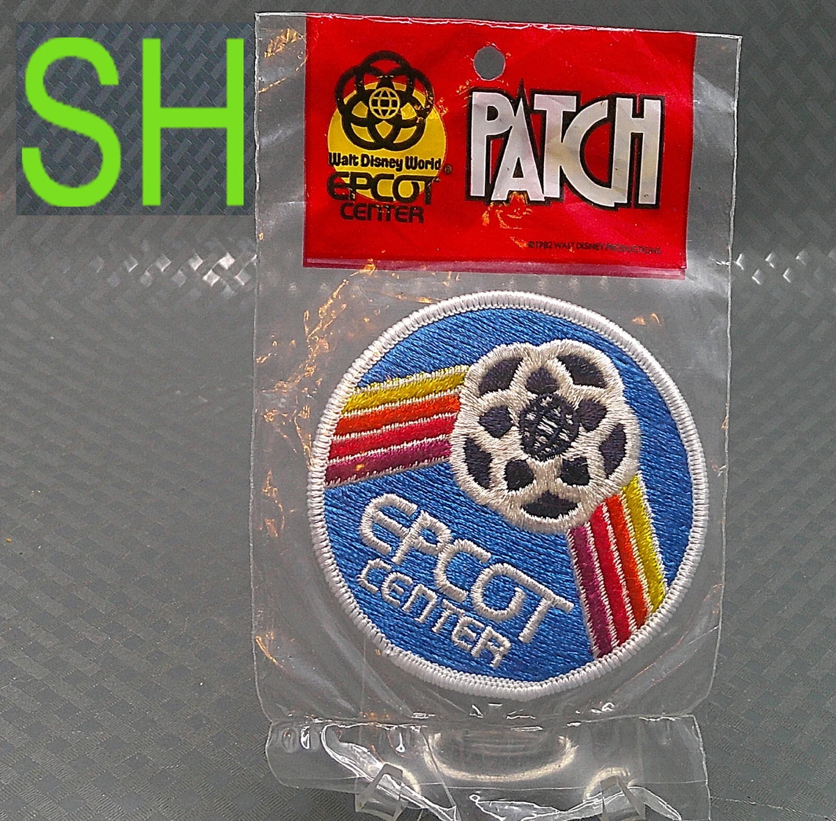 Epcot Center 1982 Walt Disney World Patches & Pins (1968-Now) for