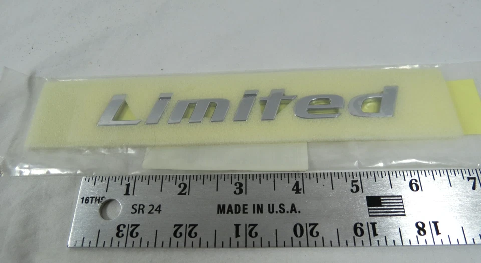 Hyundai Santa Fe Limited 2013-2019 emblema para puerta levadiza trasera insignia original OEM Foto 2 de 4