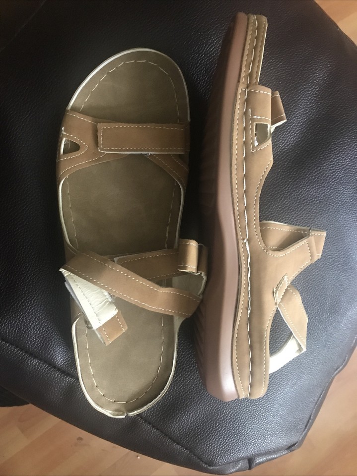 Women’s Brand new Brown Sandals Size 7 Free Postage eBay