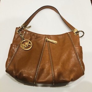 michael kors tote with side pockets
