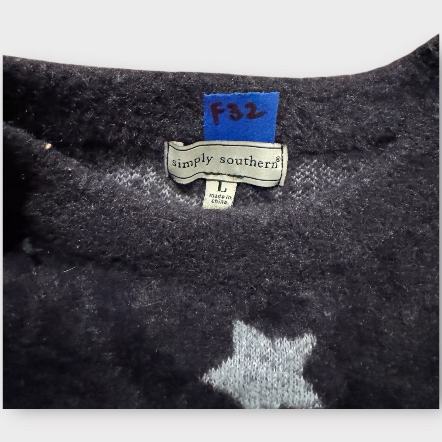 Simply Southern Pull Over Sweater Women's Large Stars Gray Fuzzy Open Front Cute image 4
