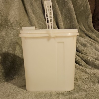 Vintage Tupperware White Pitcher with pour spout in lid