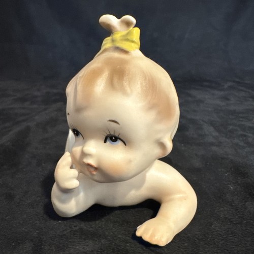 Vintage 1960 Napco Piano Baby Porzellan Figur #IC4909L krabbelnde gelbe Schleife Rarität - Bild 3 von 17