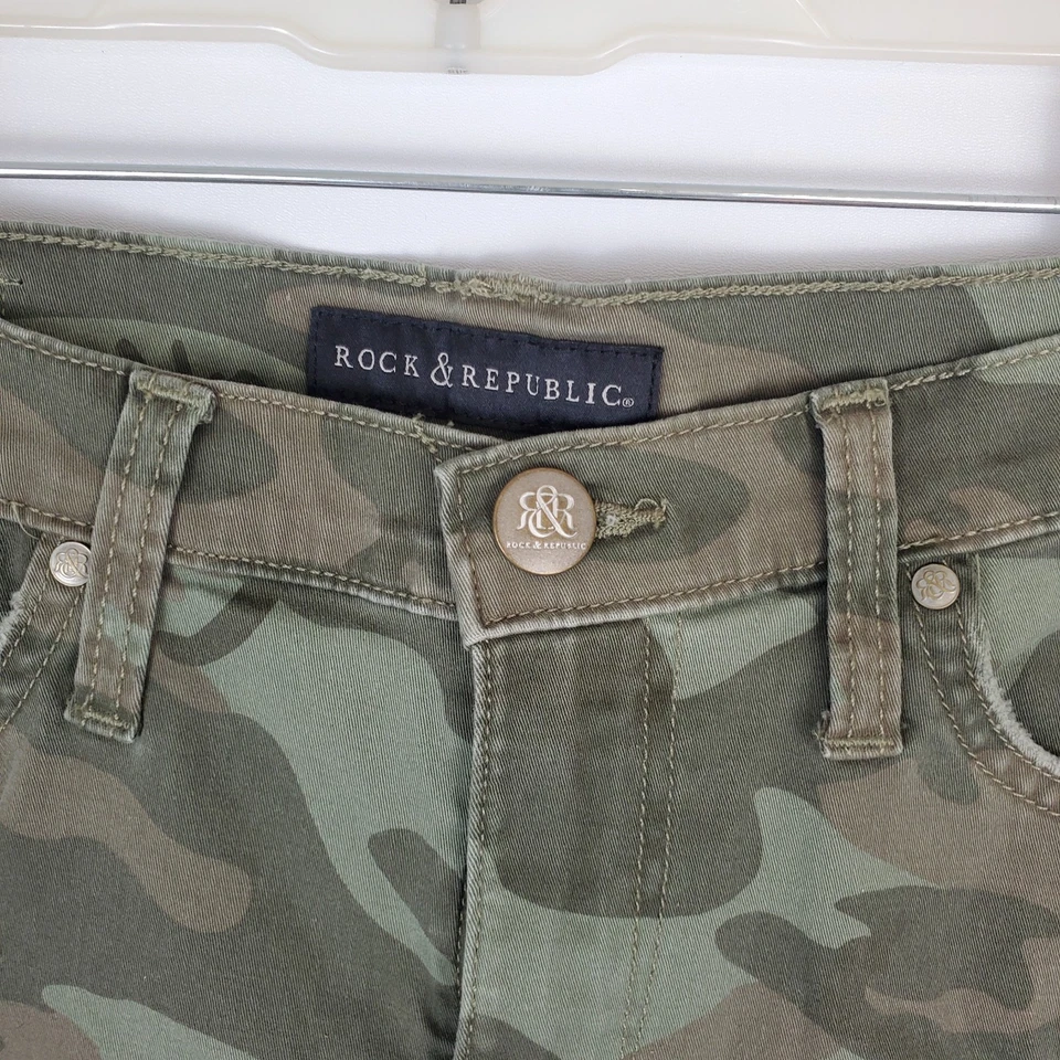 Rock & Republic Hula Camo Army Fatigue Style Shorts Size 12 - Image 2 of 4