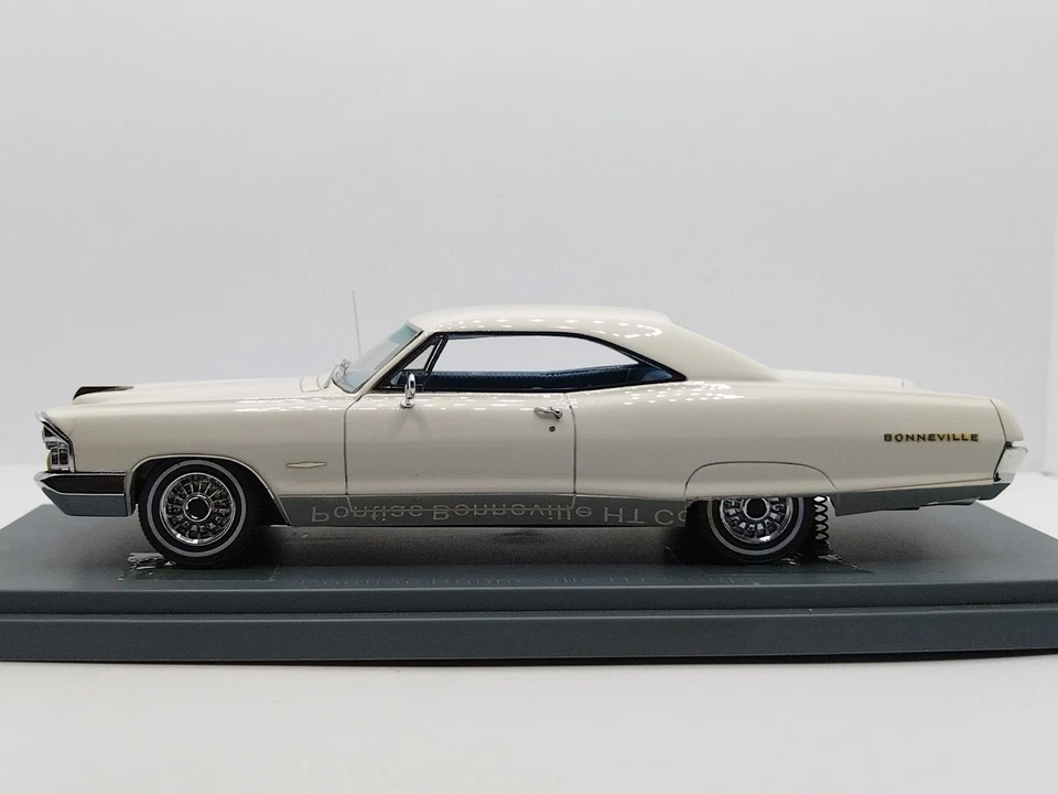 Neo Scale Models 1/43 Pontiac Bonneville HT Coupe 1965. Extremely Rare!  - Image 3 of 4