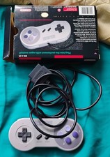 Super Nintendo Controller w/original box.
